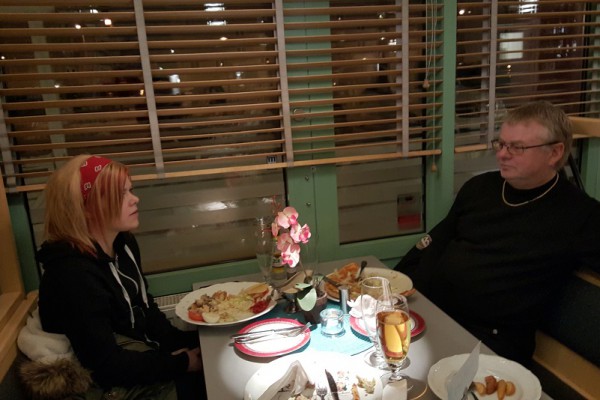 Mätta och belåtna.