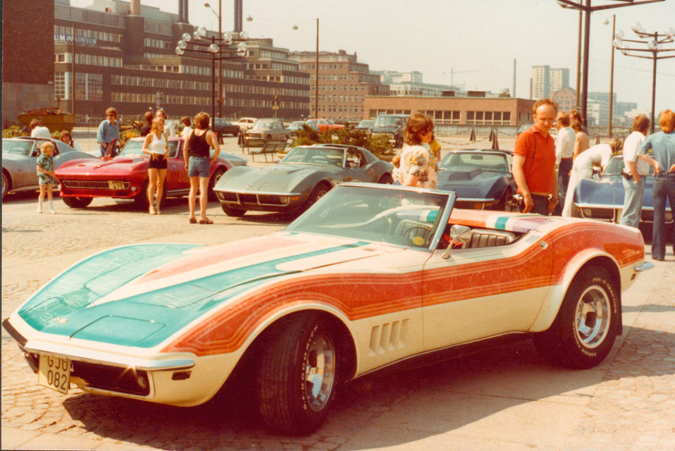 Och en tidstypisk bild från Medborgarplatsen 1977.
