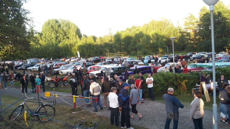 Utsikt över veteranfordonen.